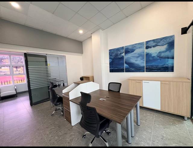 37M² SERVICED OFFICE TO LET IN BARBEQUE DOWNS
